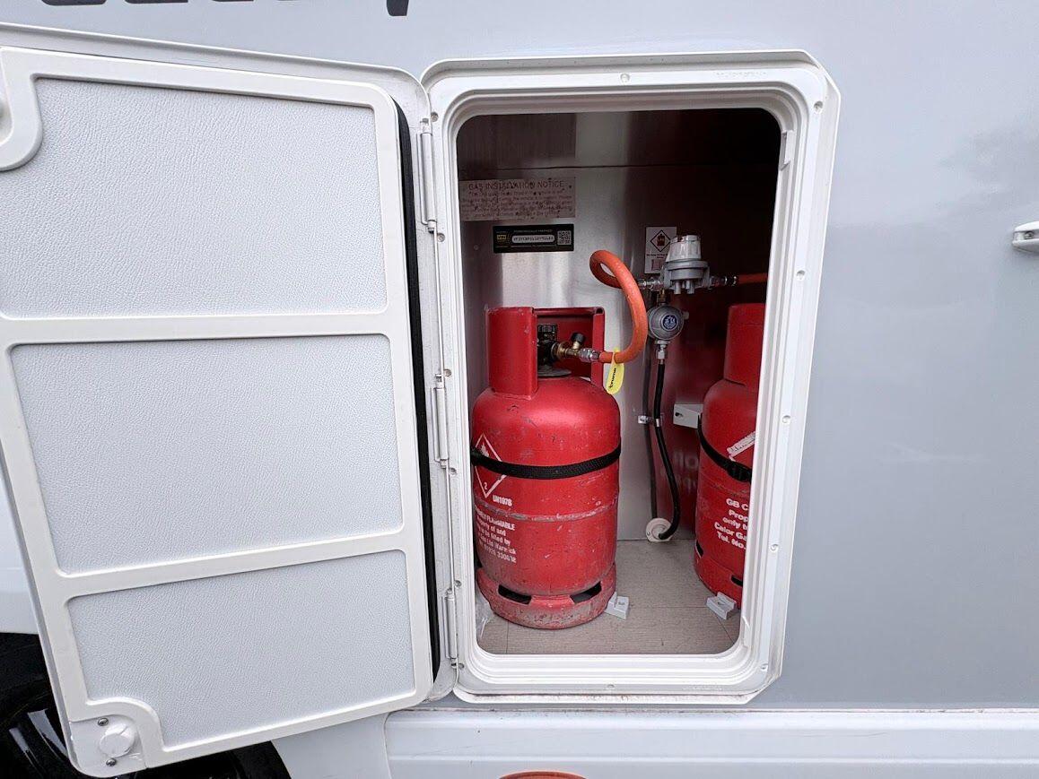 2025 Elddis Autoquest 194 One owner 12 Months Old Located in Worcestershire