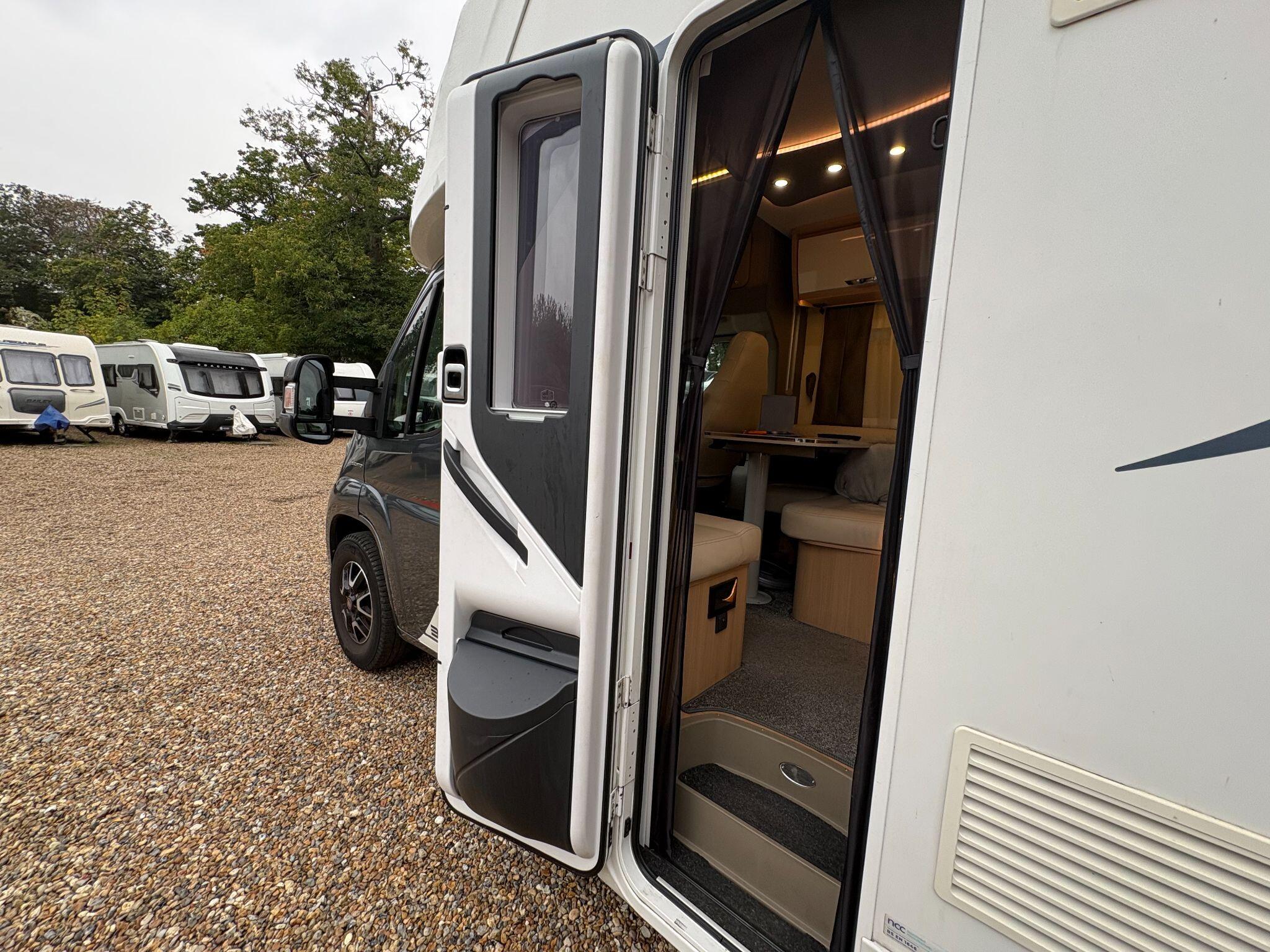 2021 Mclouis Fusion 379